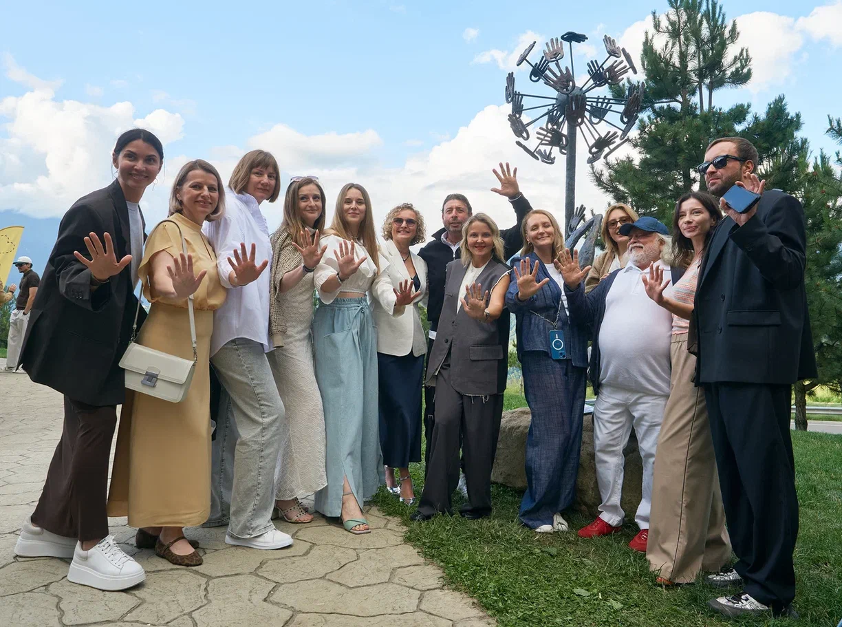 MIROSLAVA, Zlata и Даша Да, Валя Карнавал, GAVRILINA и другие звёзды на концерте  «Звёзды хайпа на VI Форуме Агутина»